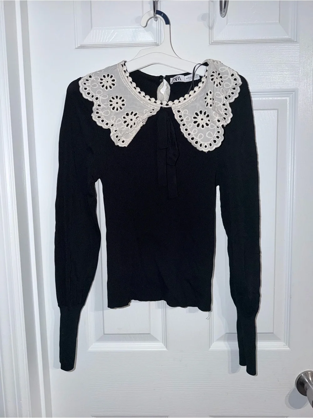 ZARA Black Long-Sleeve Knit Top with Ivory Eyelet Collar